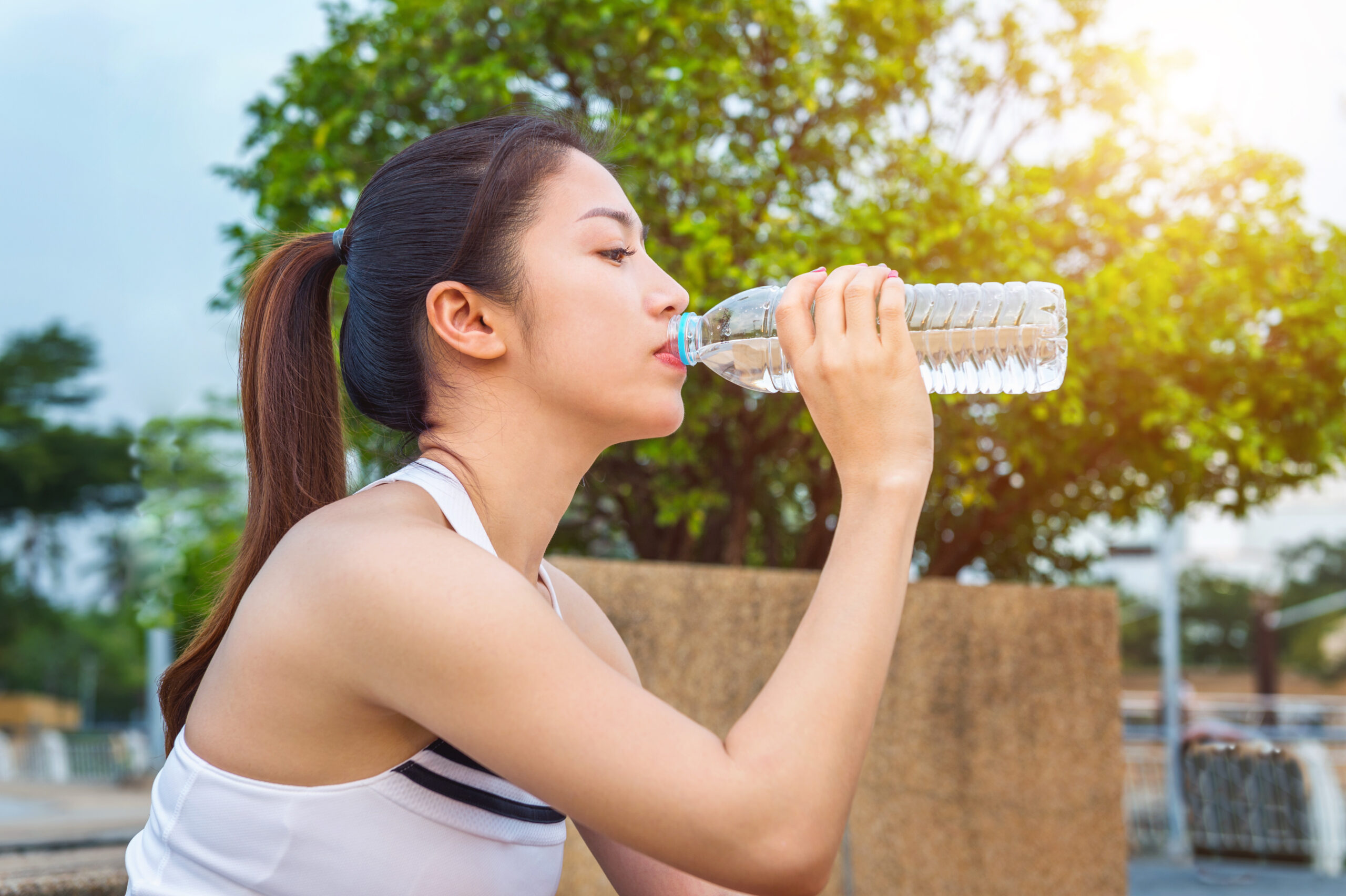 Why Is It So Bad to Drink a Lot of Water (Sometimes)?